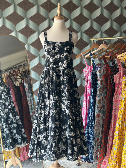 Classic Black&White Summer Dress