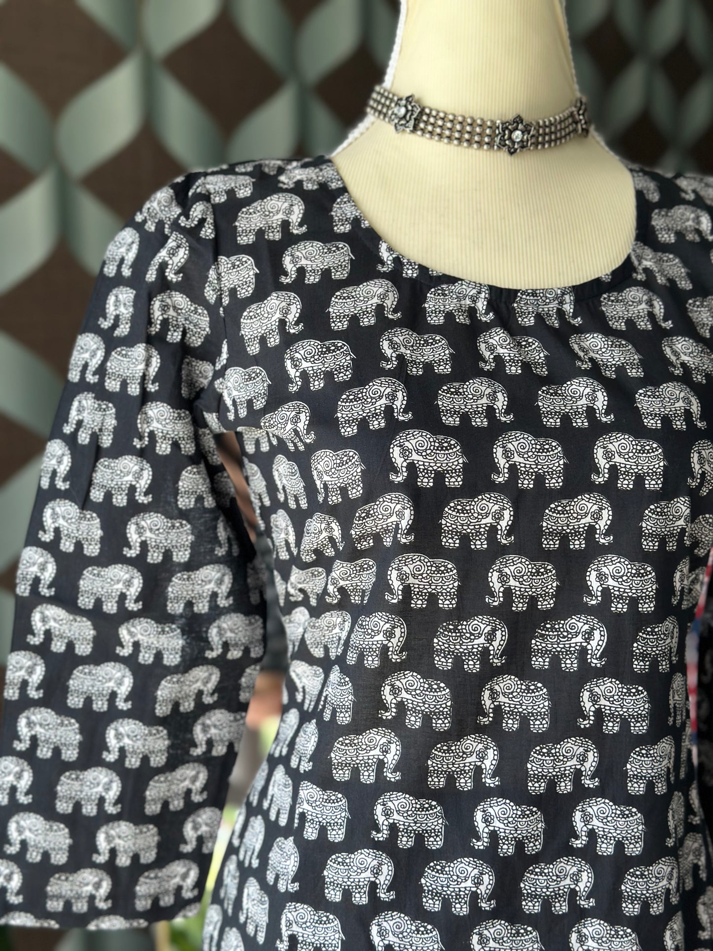 Classic Black Elephant Set