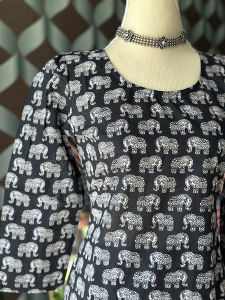 Classic Black Elephant Set