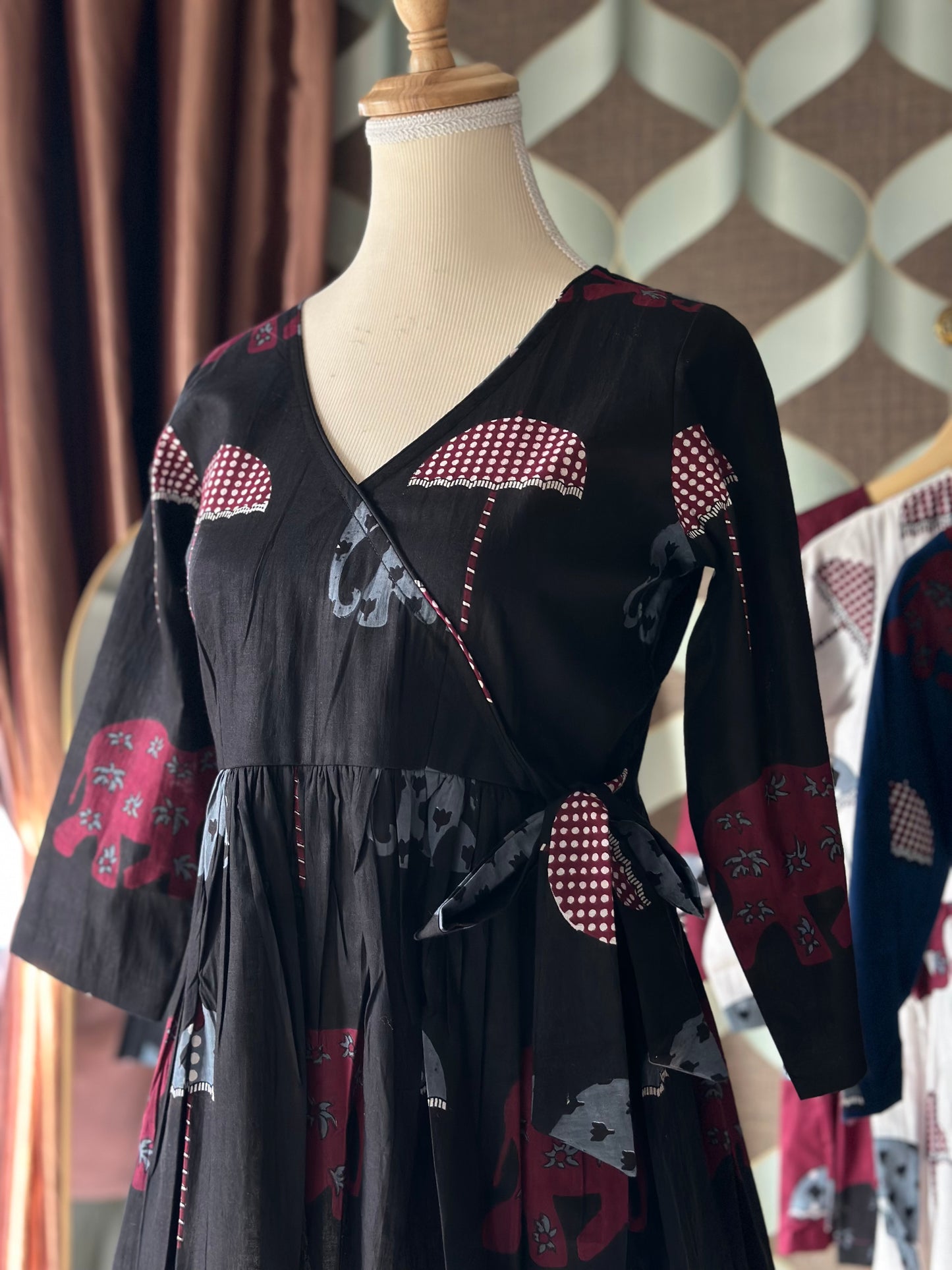 Classic Black Elephant Print Cotton Short Top