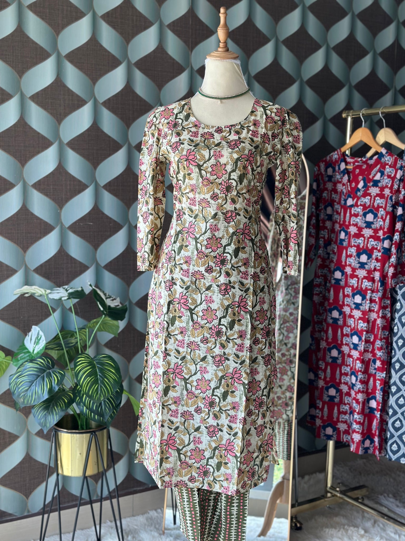 Floral Cream Viva Set