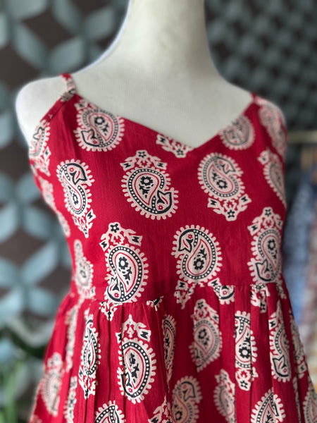 Red&Cream Paisley Motif Starp Top