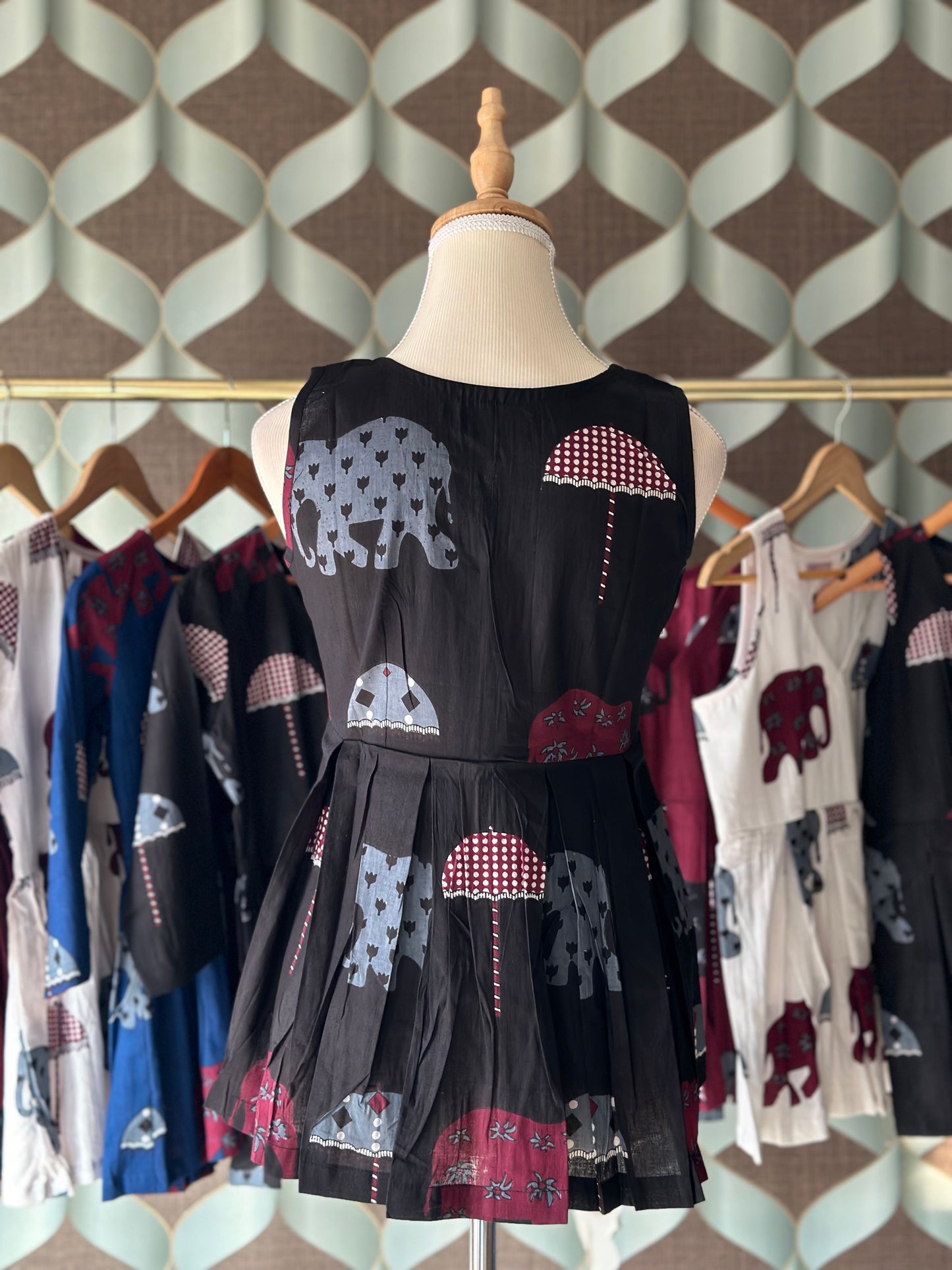 Classic Black Elephant Print Cotton Sleeveless Top