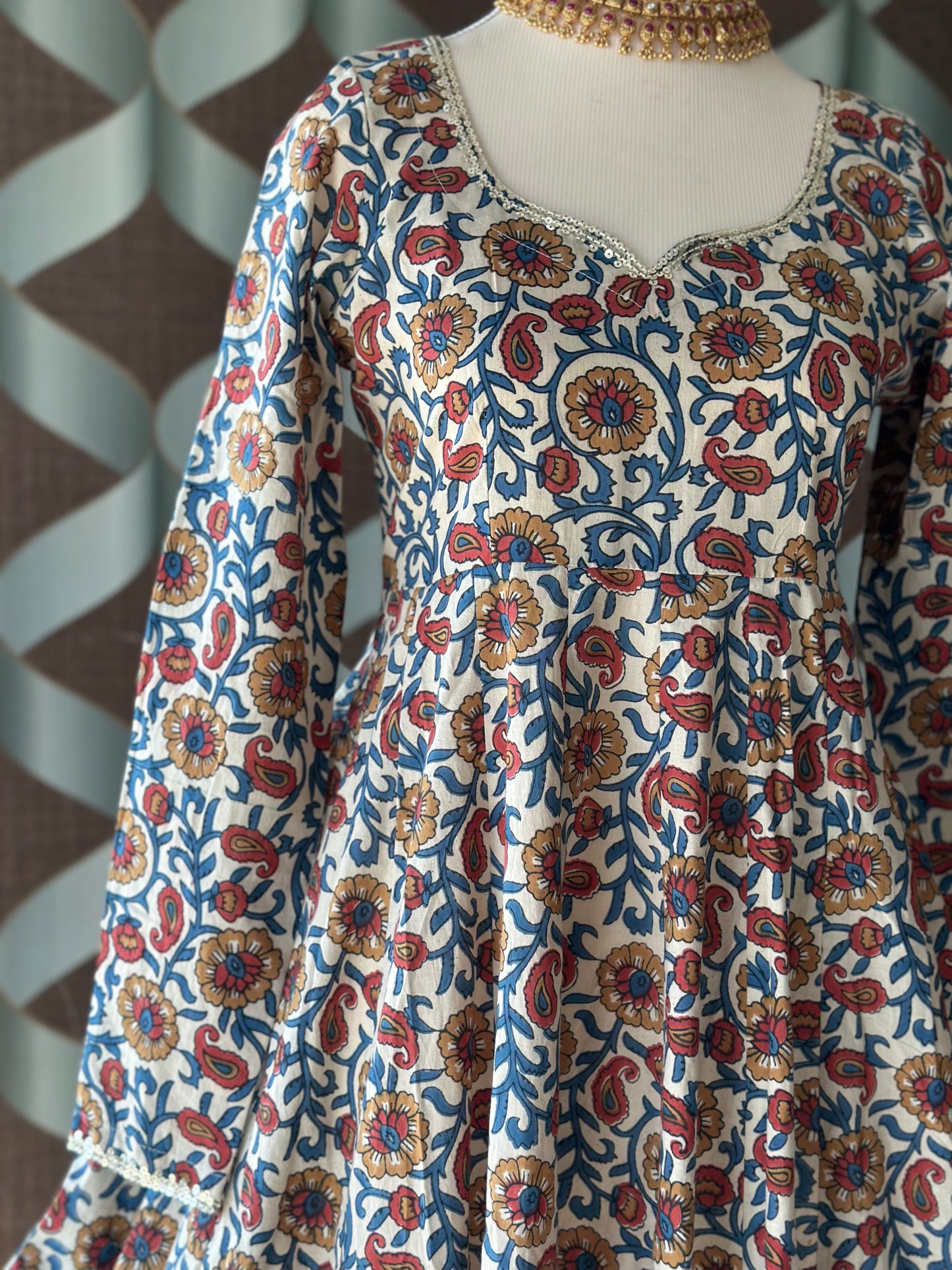 Gulnaar Dhabu Cotton Anarkali