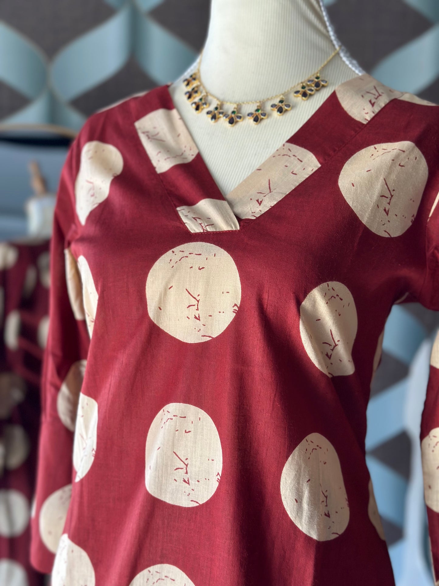 Maroon & Beige Polka Viva Set