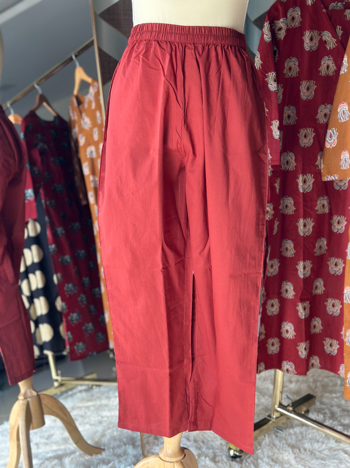 Maroon & Beige Polka Viva Set
