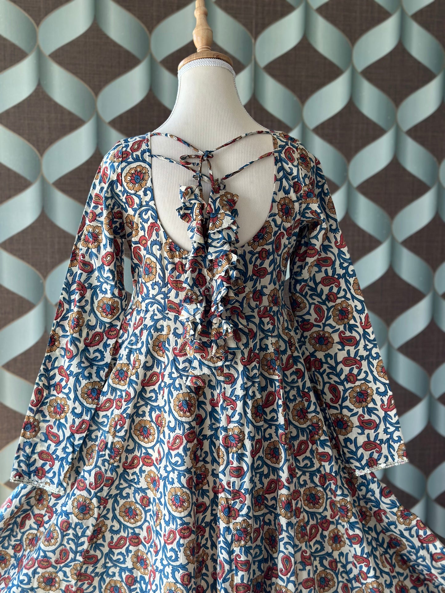 Gulnaar Dhabu Cotton Anarkali