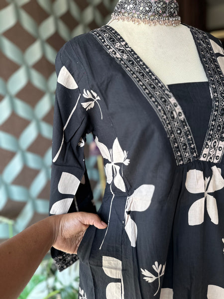 Black Bloom Cotton Set