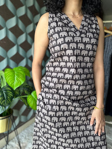 Classic Black Elephant Set