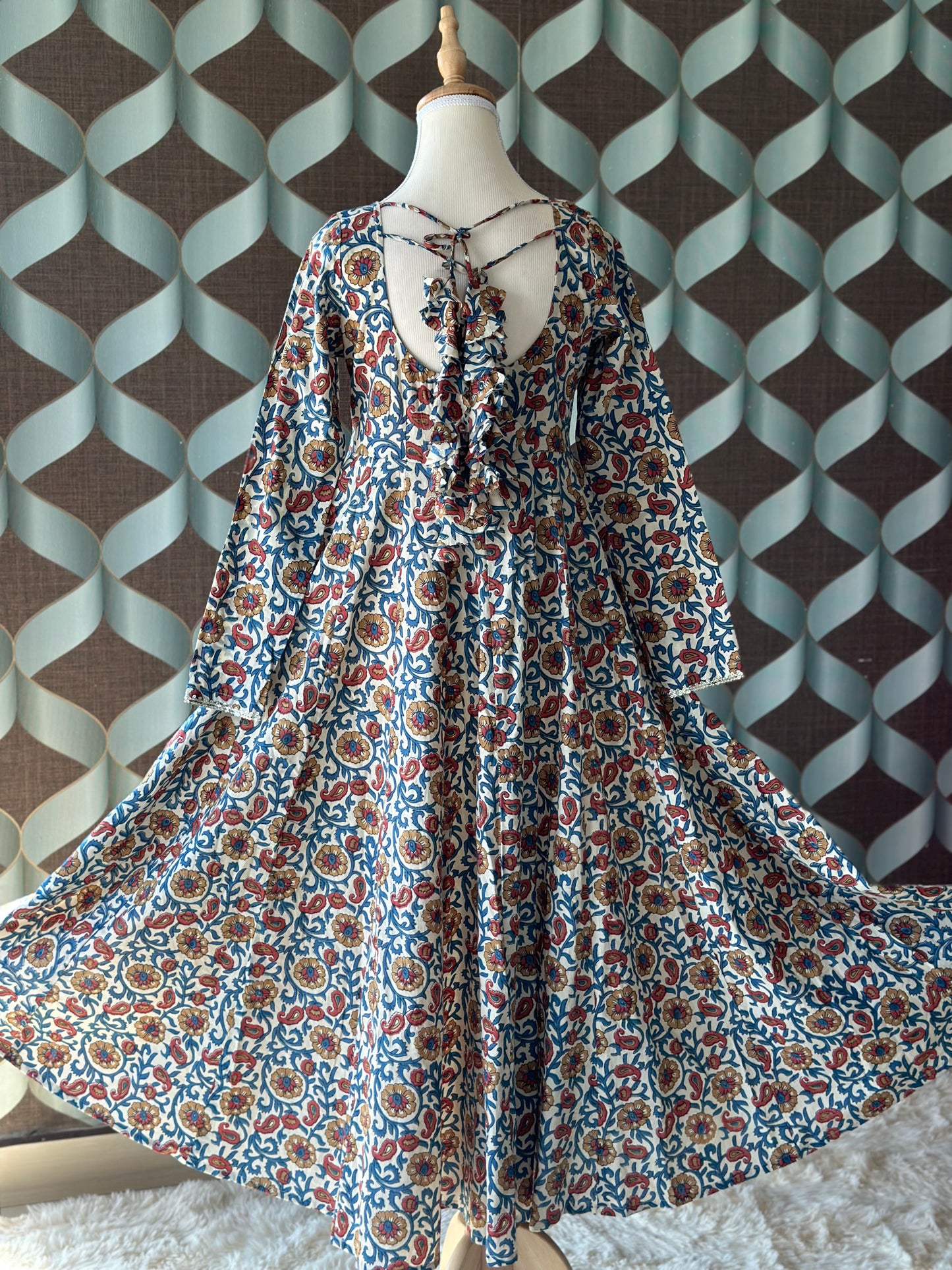 Gulnaar Dhabu Cotton Anarkali
