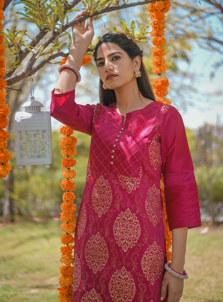 Pink Printed Straight Kurta with Pants