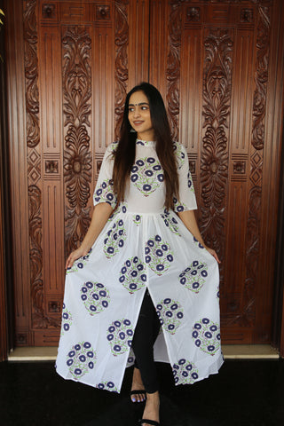 Floral Cotton Front Slit Kurta (White)