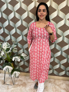 Nyra Floral Pink Kurta